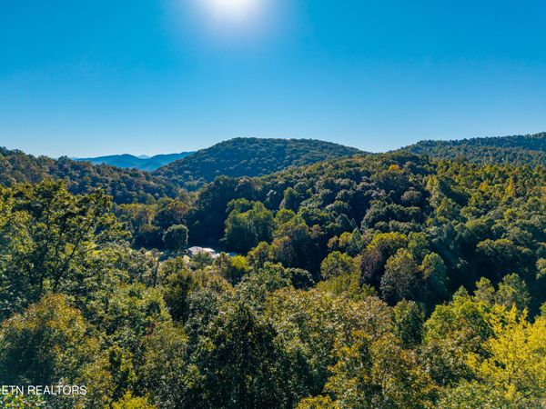 000 Fairview RD , Madisonville, TN 37354