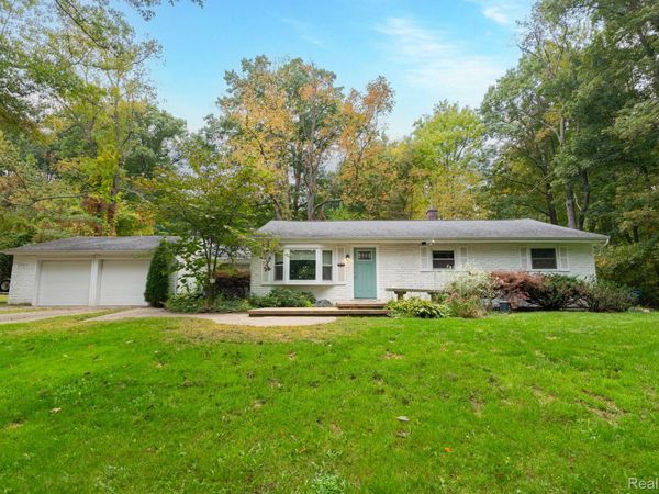 1775 Porter Road , White Lake Township, Mi 48383