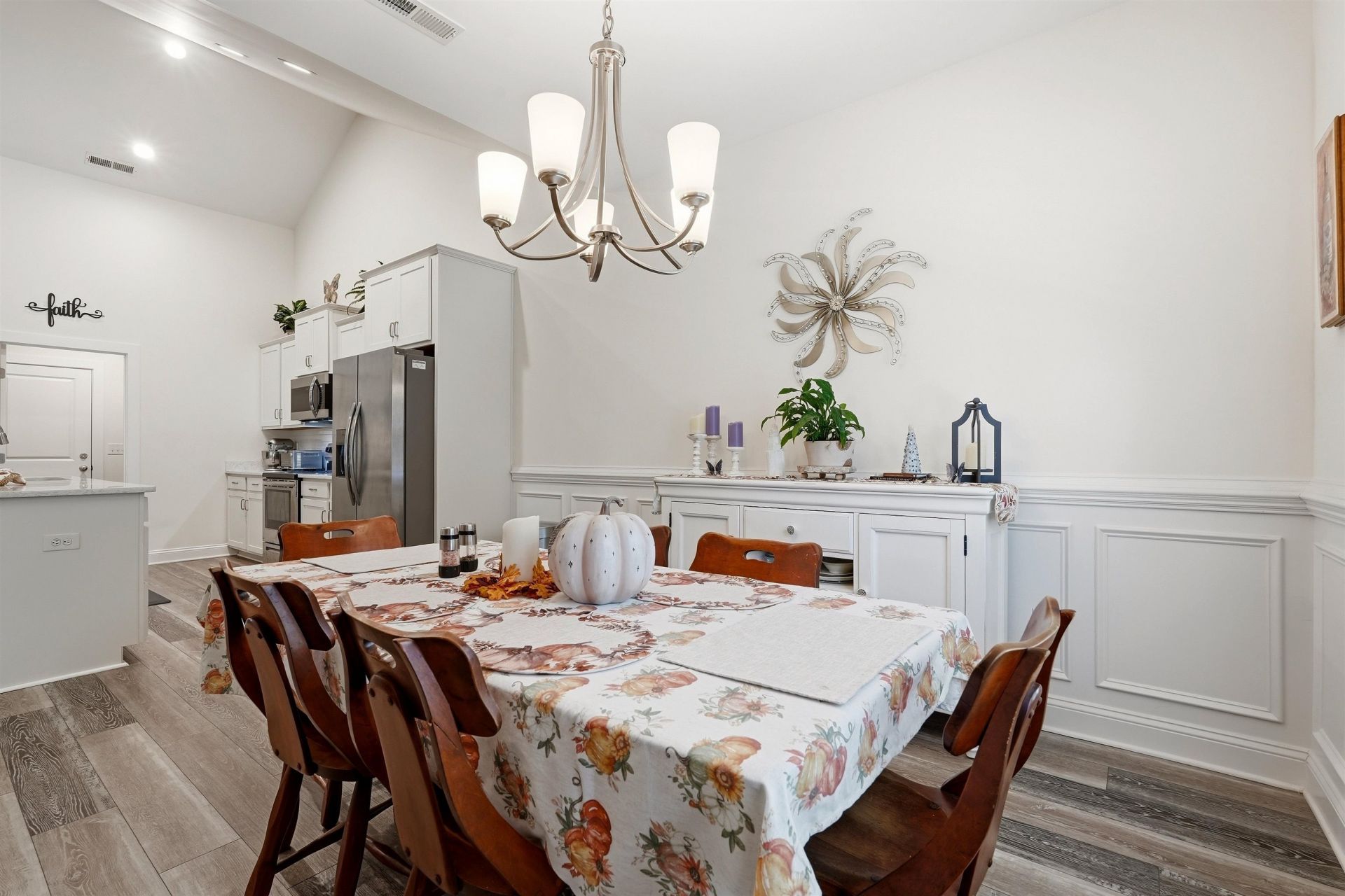 112 Northwoods Ct. Photo 8
