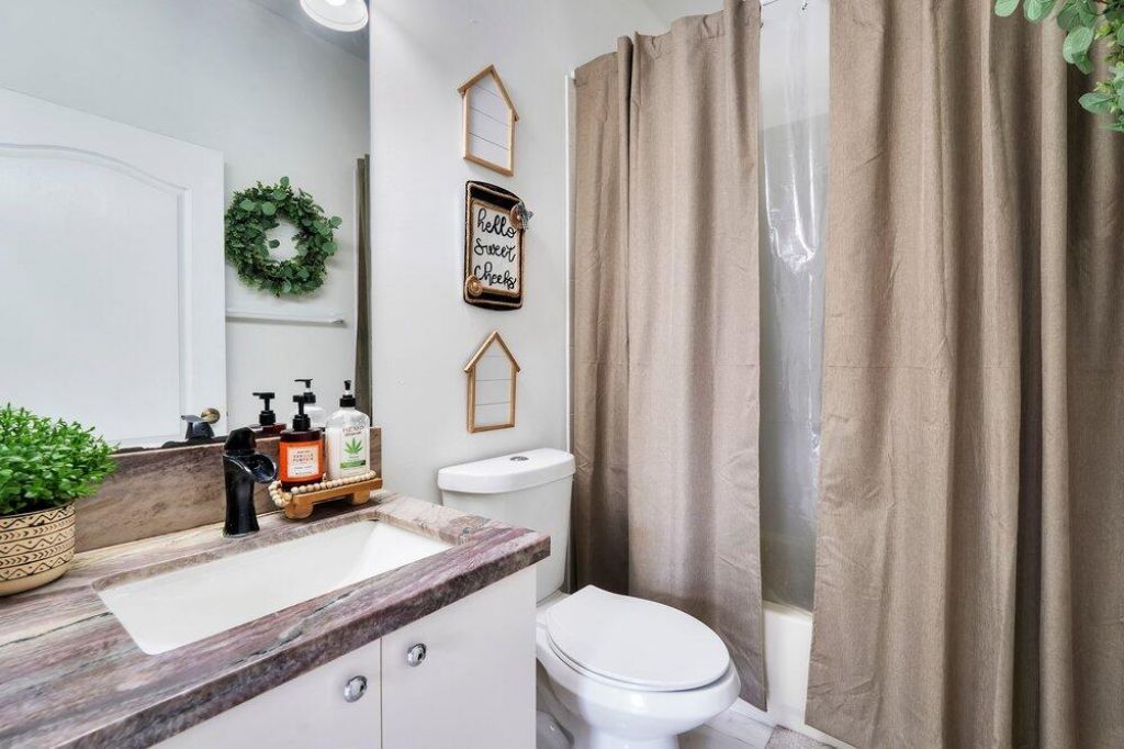 2242 SW 130th Terrace, Miramar, FL 33027 Photo