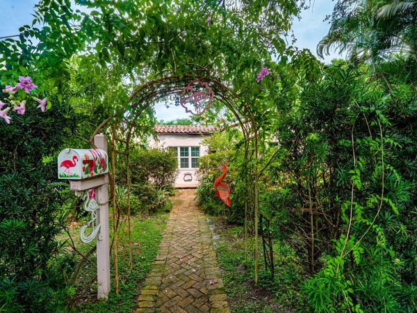 703 Sunset Road, West Palm Beach, FL 33401