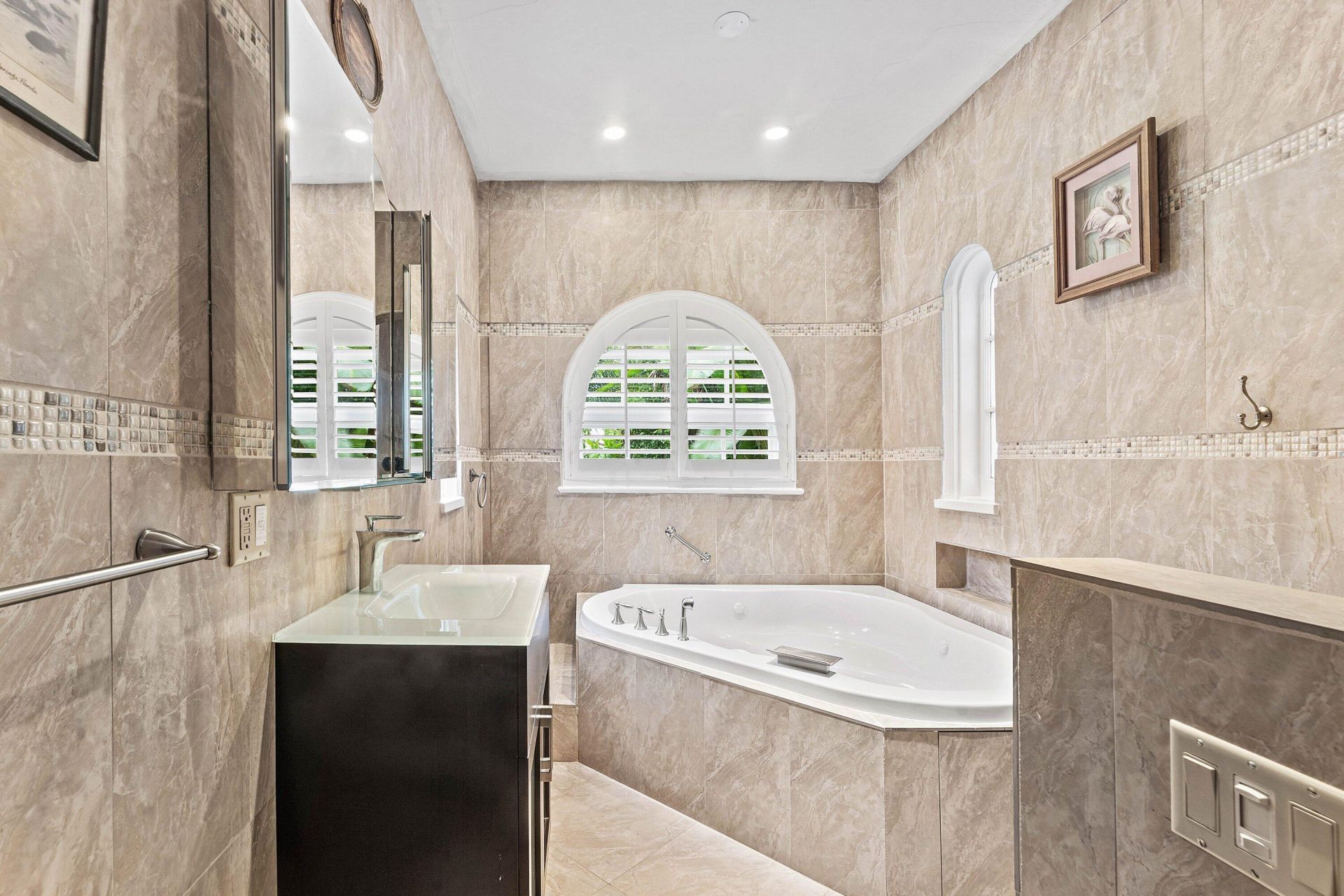 703 Sunset Road, West Palm Beach, FL 33401 Photo