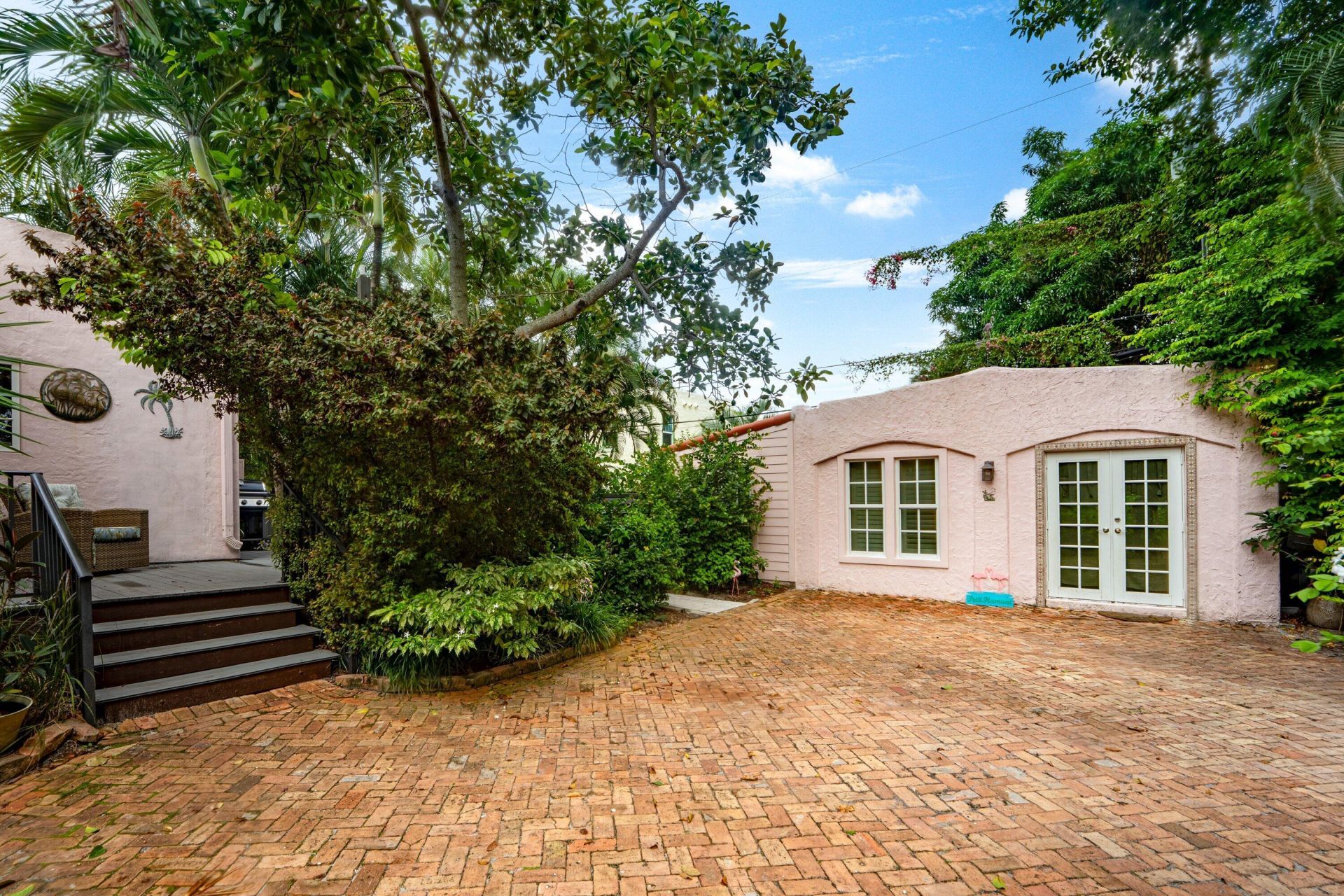 703 Sunset Road, West Palm Beach, FL 33401 Photo