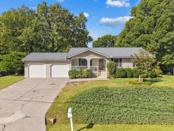 17 E Pine Street, Chatsworth, GA 30705