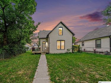 613 4th Avenue, Plattsmouth, NE 68048