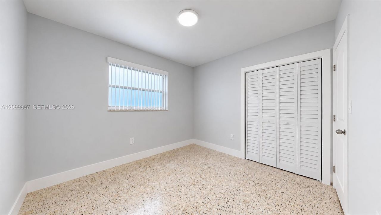 2450 NW 11th St , Unit 2450, Miami, FL 33125 Photo