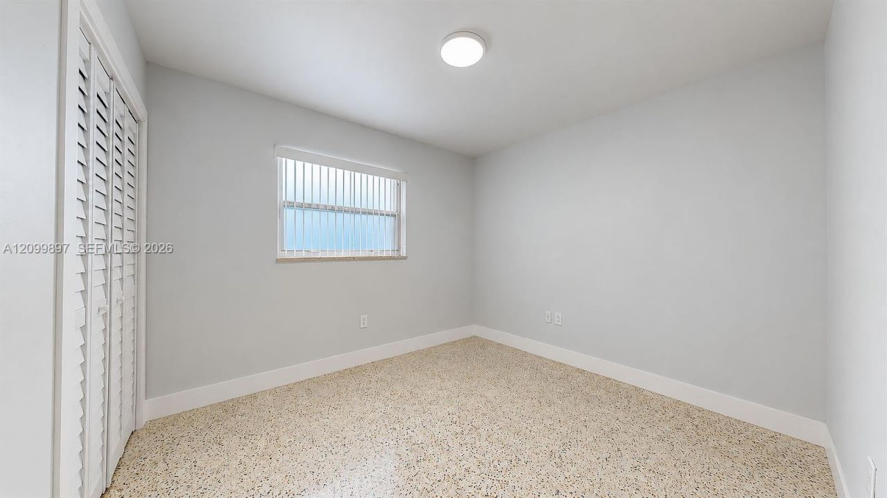 2450 NW 11th St , Unit 2450, Miami, FL 33125 Photo