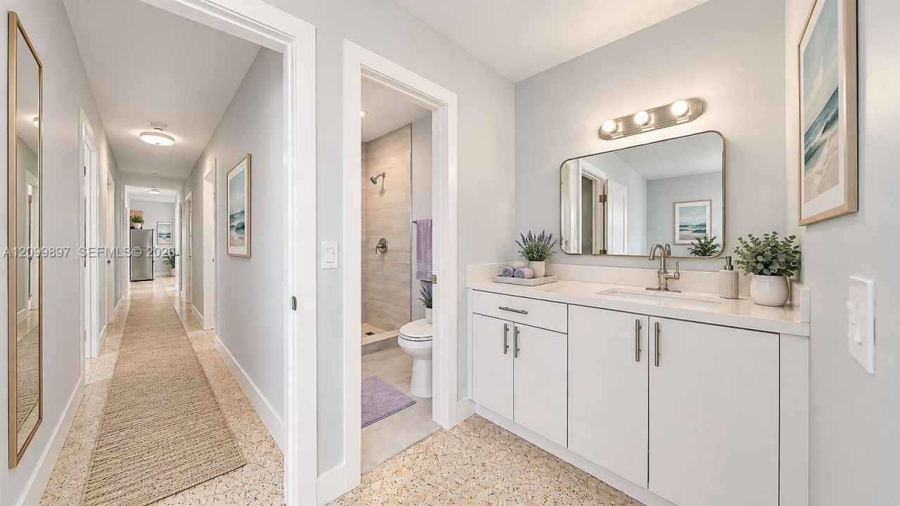 2450 NW 11th St , Unit 2450, Miami, FL 33125 Photo