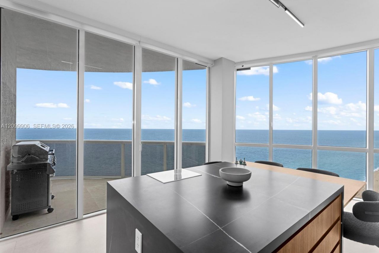 16001 Collins Ave, Unit 2901, Sunny Isles Beach, FL 33160 Photo