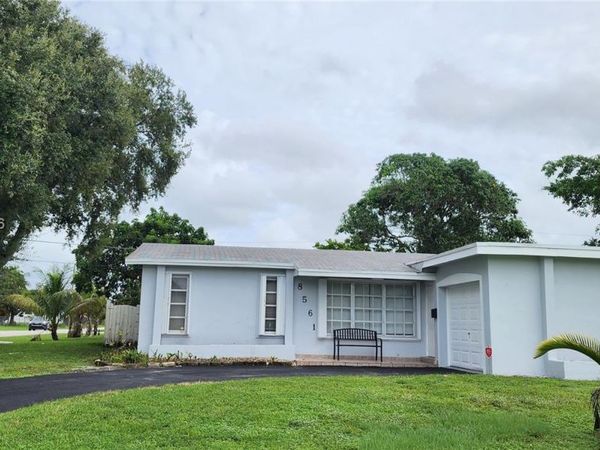 8561 Sheraton Dr , Miramar, FL 33025