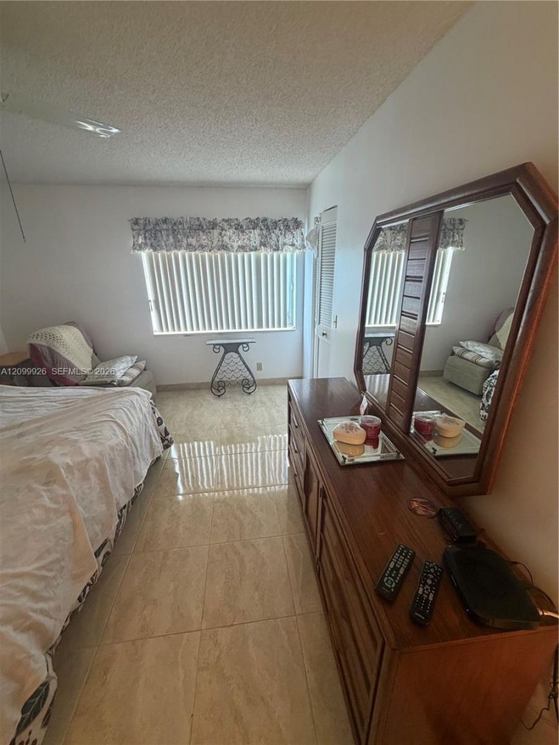 5949 La Pinata Blvd , Unit D-2, Greenacres, FL 33463 Photo