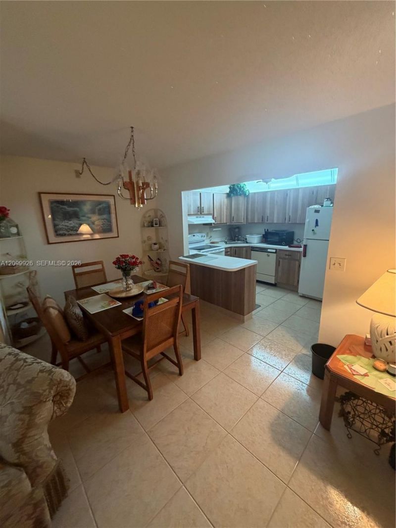 5949 La Pinata Blvd , Unit D-2, Greenacres, FL 33463 Photo