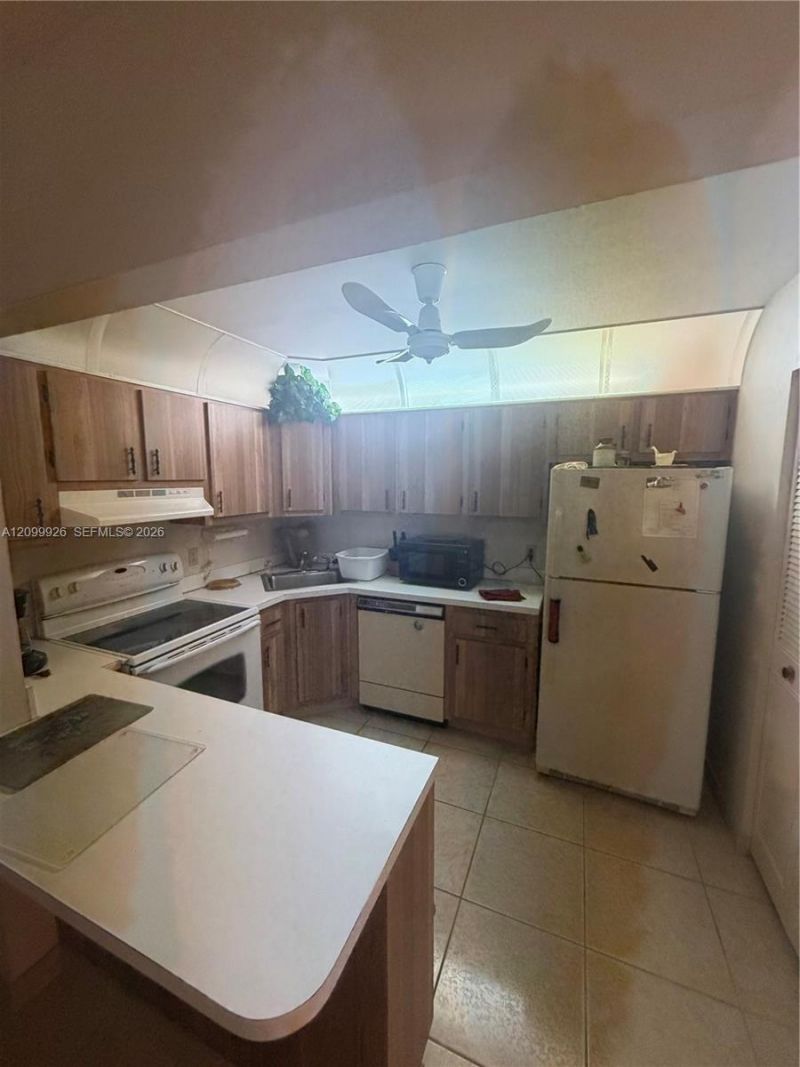 5949 La Pinata Blvd , Unit D-2, Greenacres, FL 33463 Photo