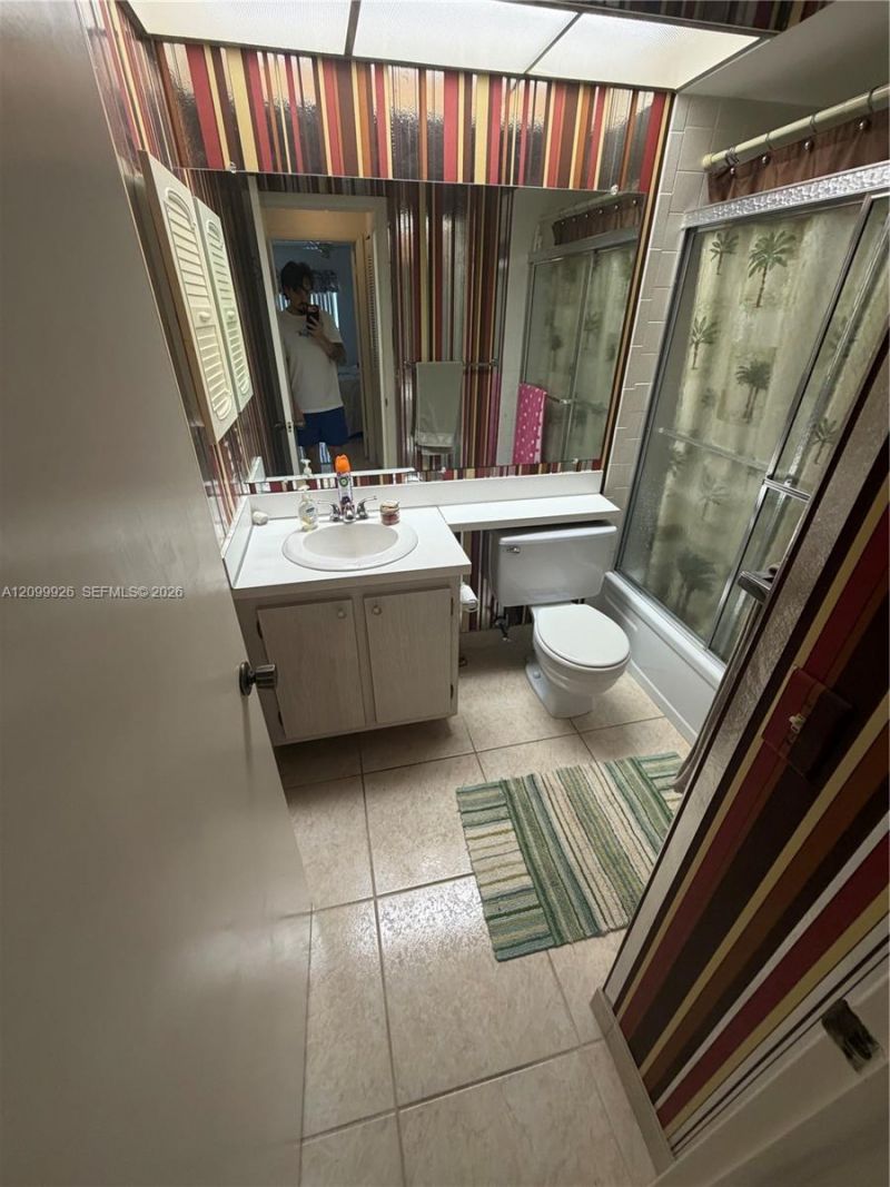 5949 La Pinata Blvd , Unit D-2, Greenacres, FL 33463 Photo