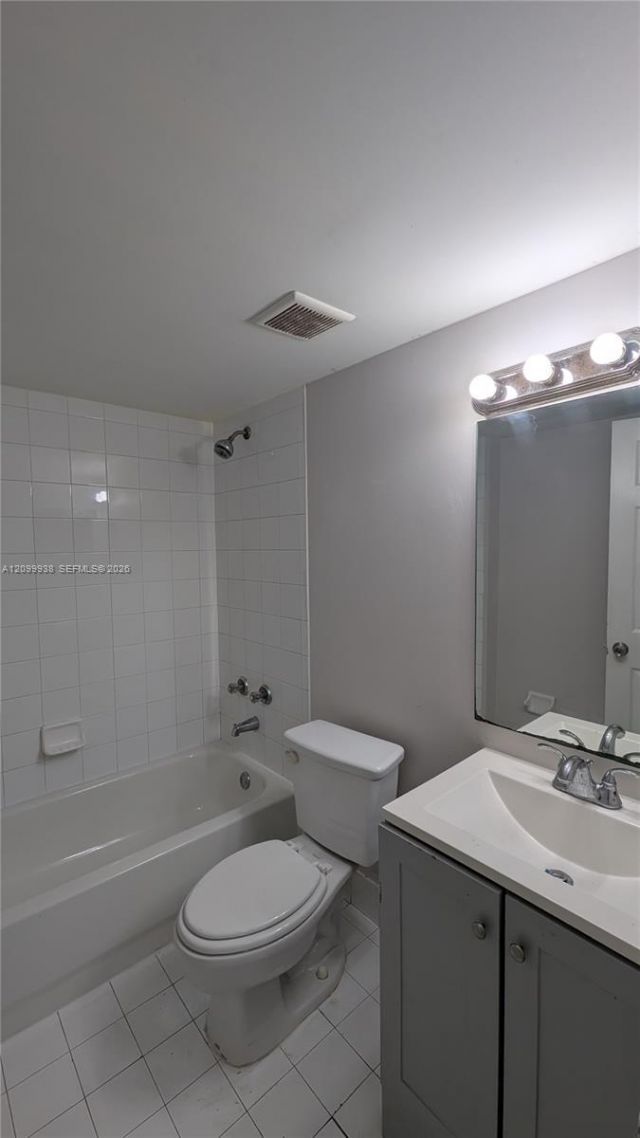 2457 NW 56th Ave , Unit 4-105, Lauderhill, FL 33313 Photo
