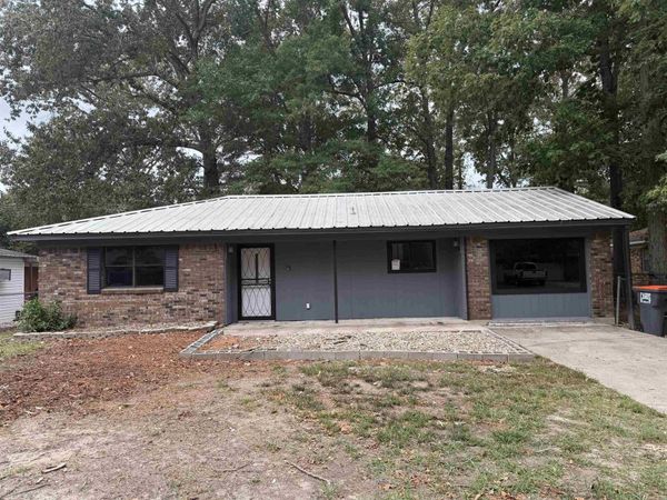 3504 Shamrock Drive , Pine Bluff, AR 71603