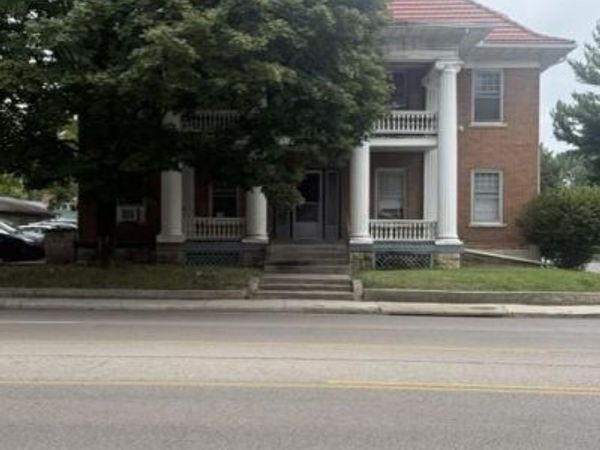 900 N Limestone Street, Springfield, OH 45503