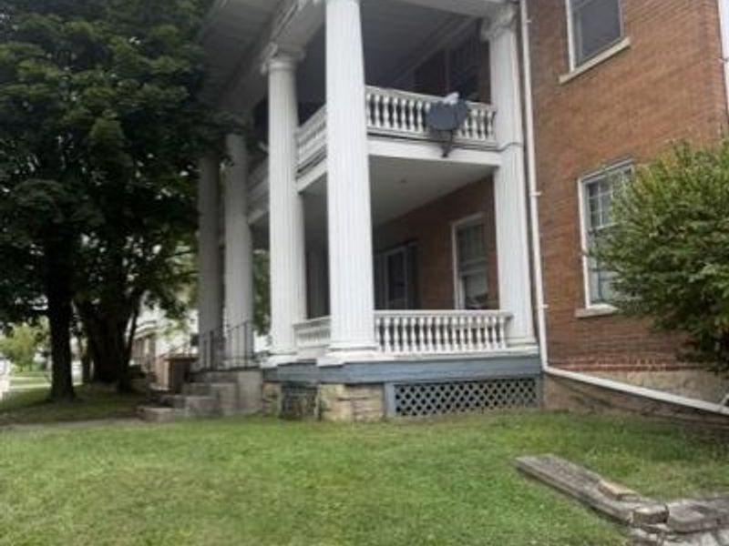 900 N Limestone Street, Springfield, OH 45503 Photo 5