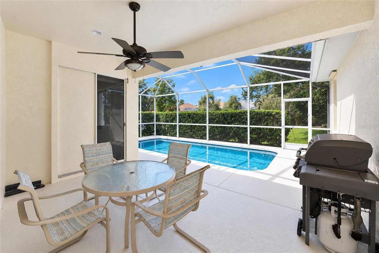 6256 Donnington Court , Sarasota, FL 34238 Photo