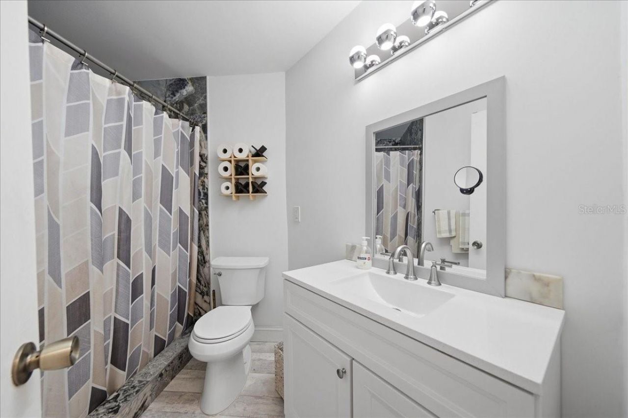 301 Columbus Street , Sebastian, FL 32958 Photo