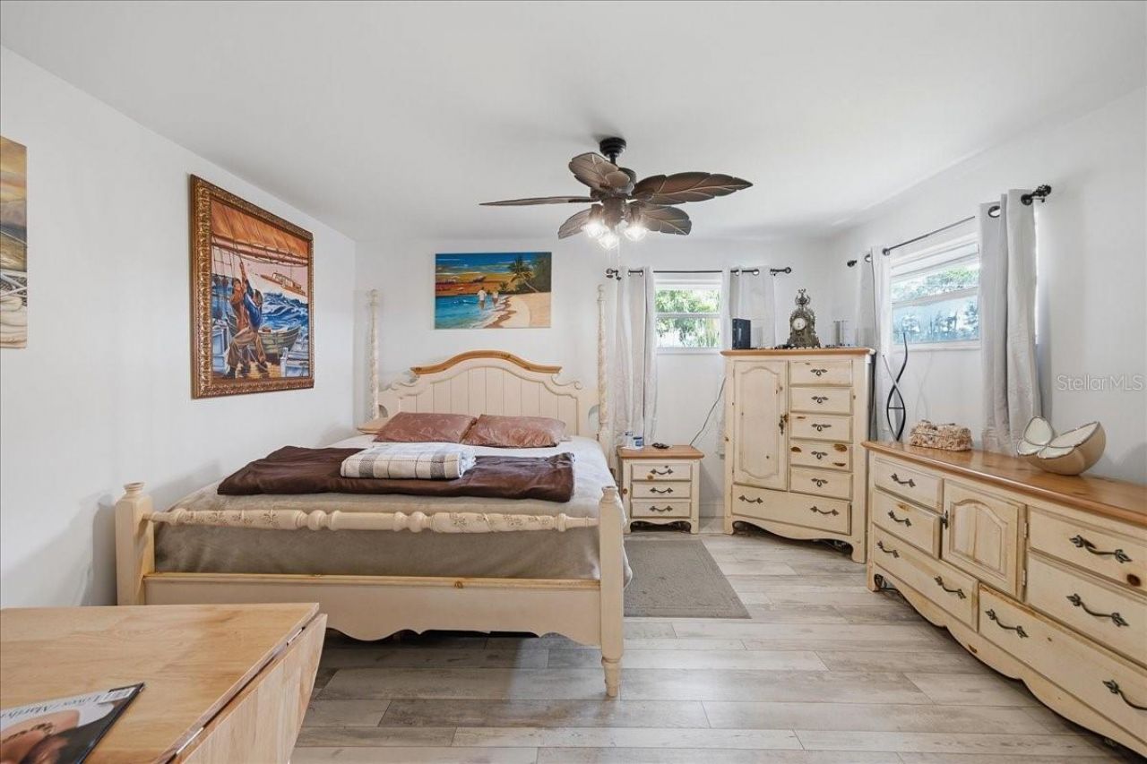 301 Columbus Street , Sebastian, FL 32958 Photo
