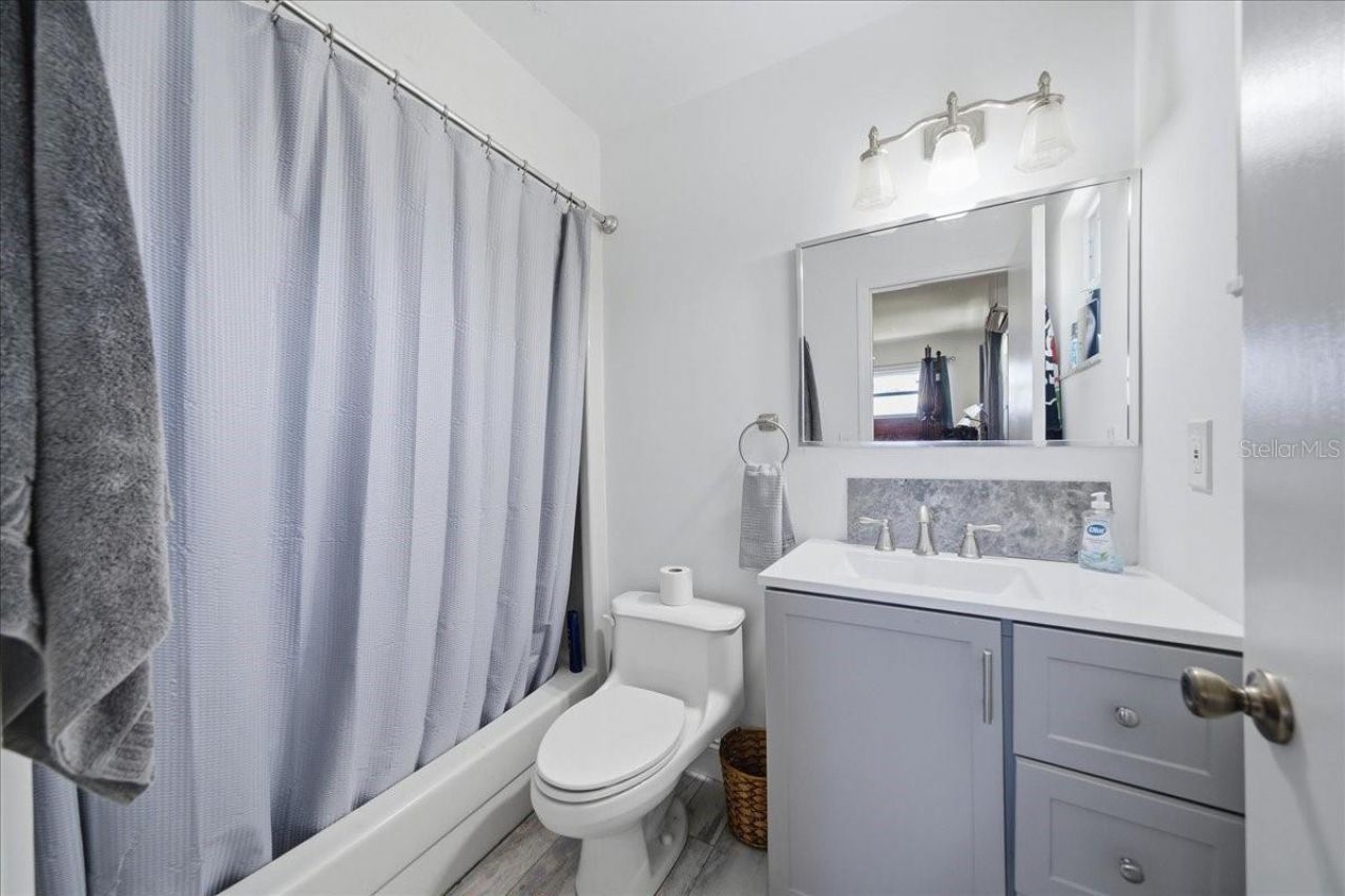 301 Columbus Street , Sebastian, FL 32958 Photo