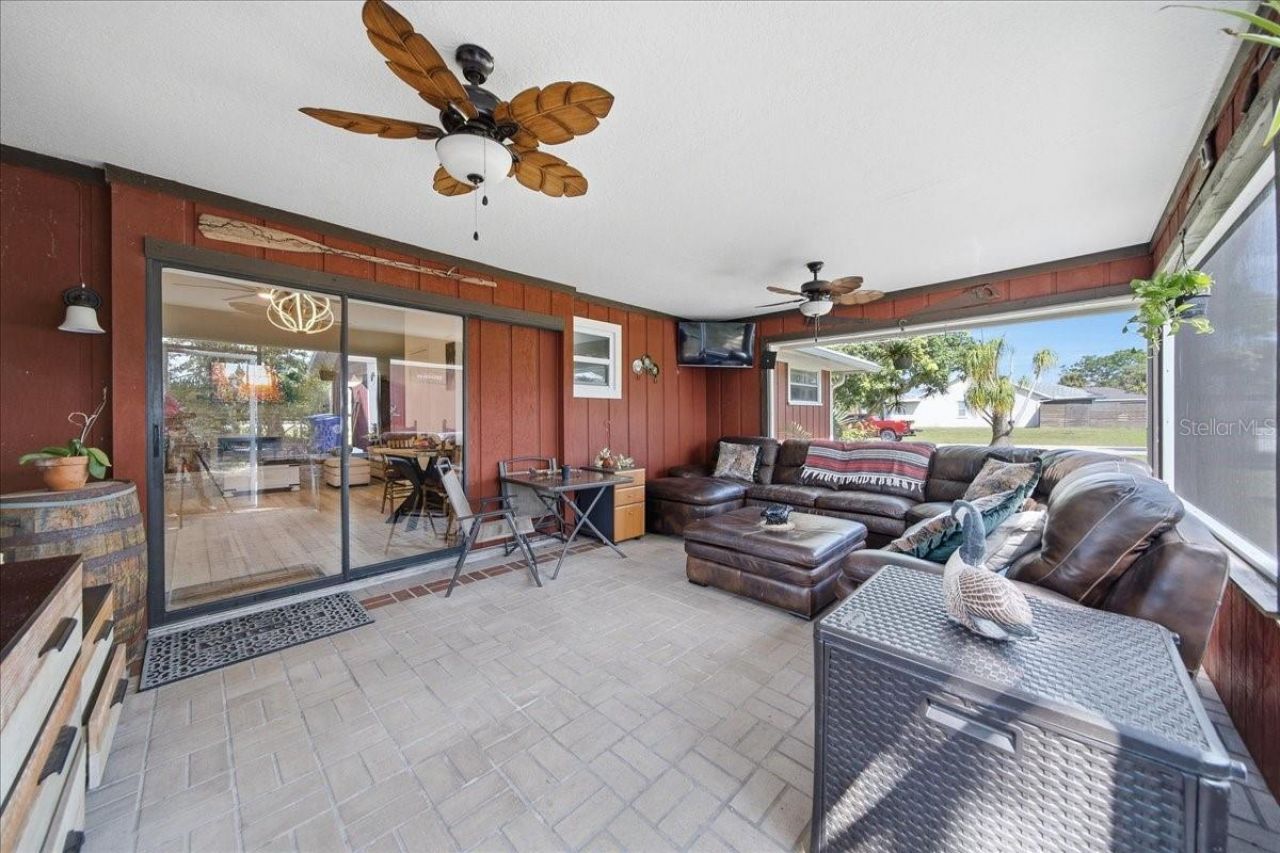 301 Columbus Street , Sebastian, FL 32958 Photo