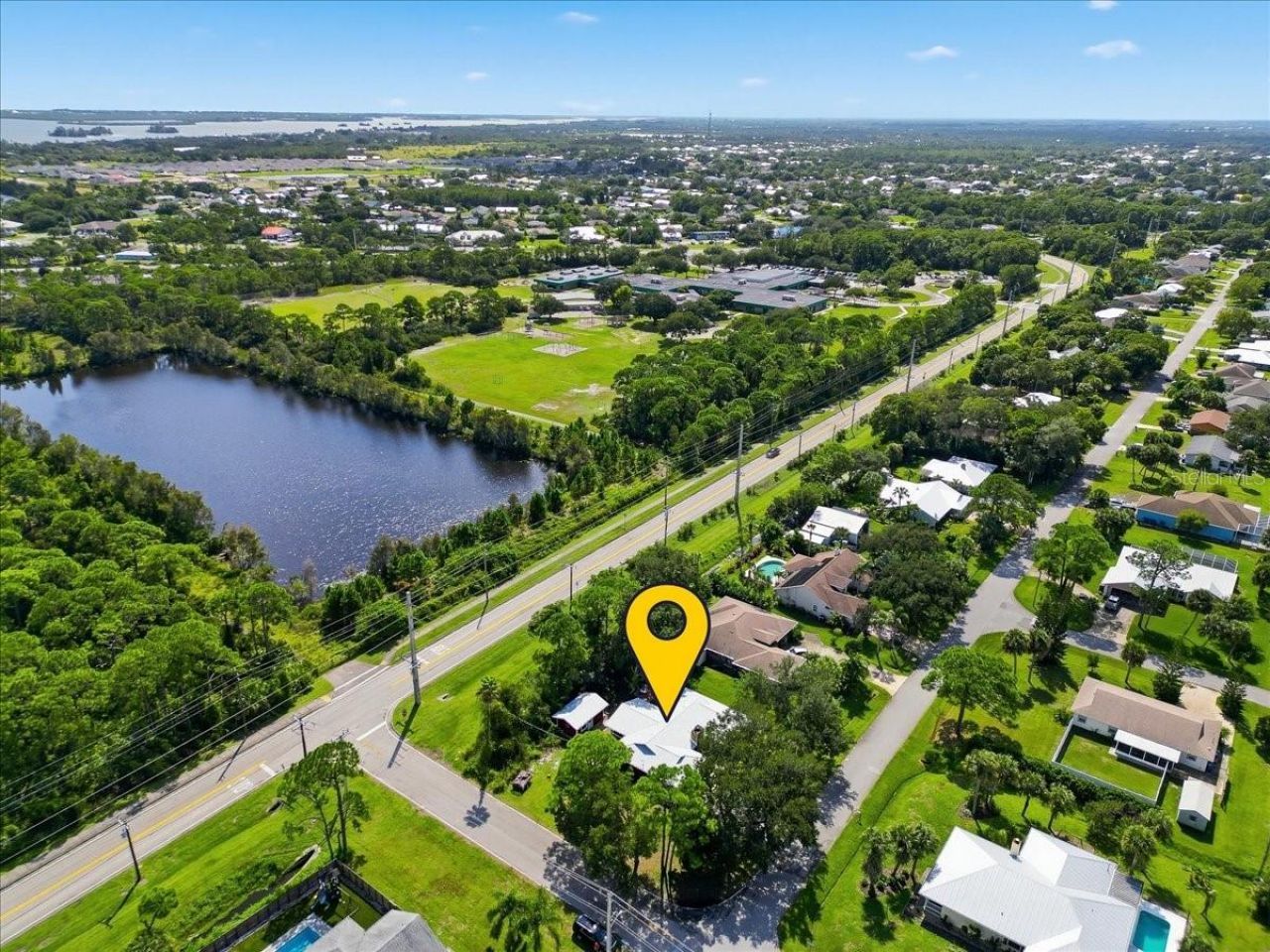 301 Columbus Street , Sebastian, FL 32958 Photo
