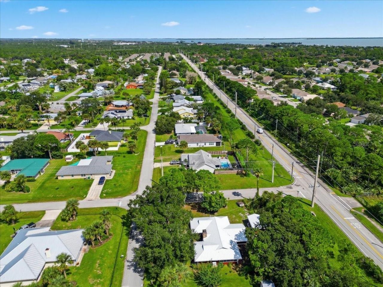 301 Columbus Street , Sebastian, FL 32958 Photo