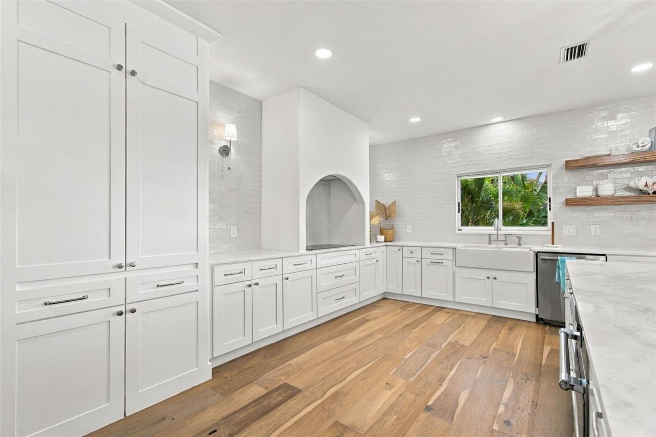 930 59th Avenue, Saint Pete Beach, FL 33706 Photo