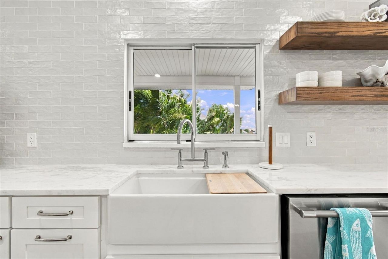 930 59th Avenue, Saint Pete Beach, FL 33706 Photo
