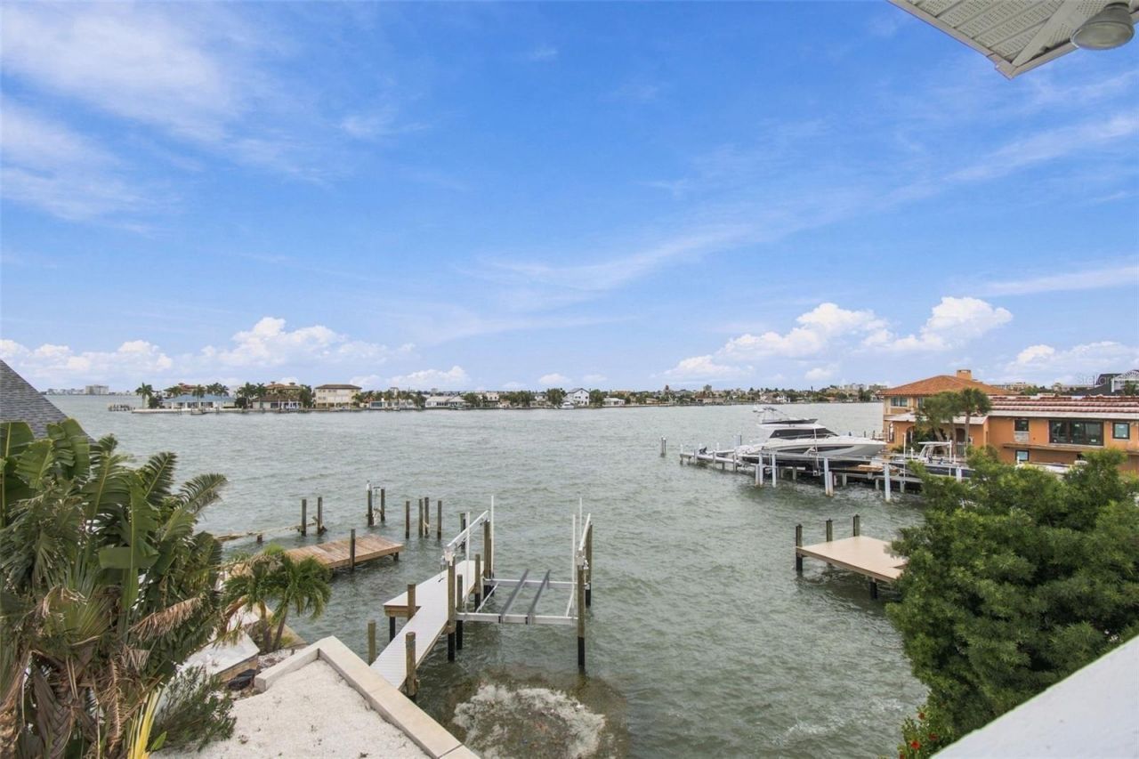 930 59th Avenue, Saint Pete Beach, FL 33706 Photo