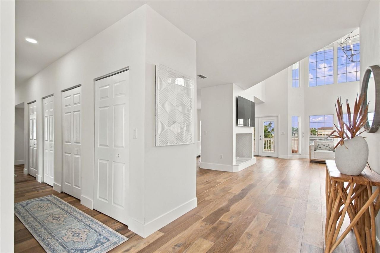 930 59th Avenue, Saint Pete Beach, FL 33706 Photo