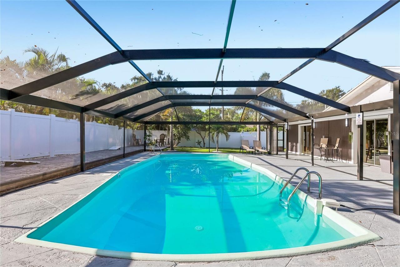13914 84th Ter, Seminole, FL 33776 Photo