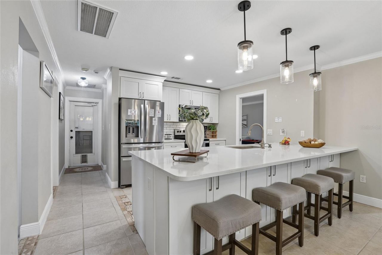 13914 84th Ter, Seminole, FL 33776 Photo