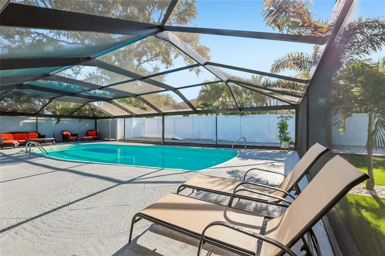 13914 84th Ter, Seminole, FL 33776 Photo