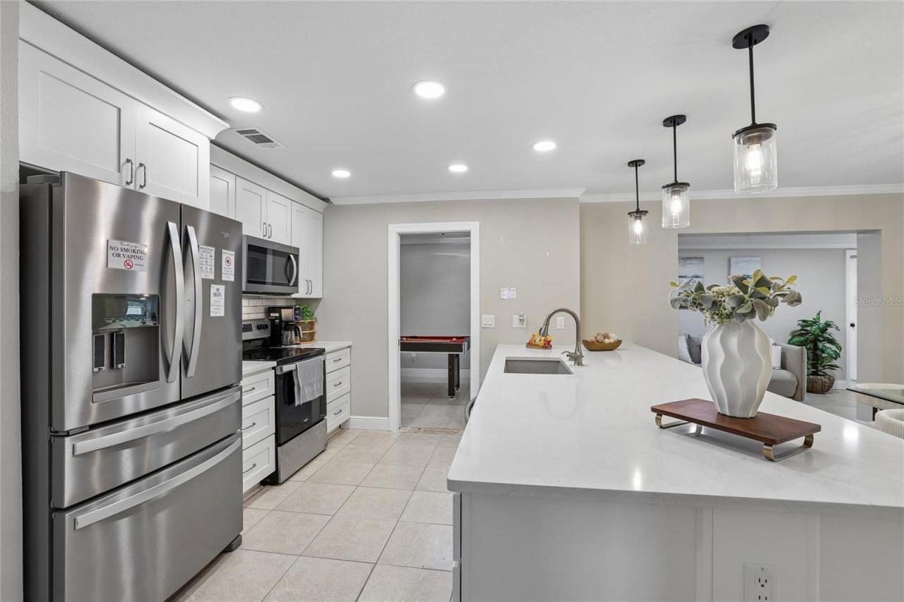 13914 84th Ter, Seminole, FL 33776 Photo