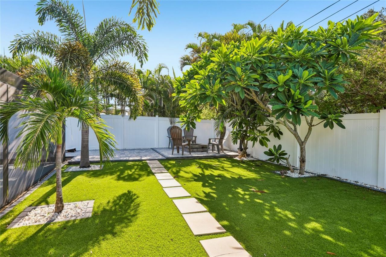 13914 84th Ter, Seminole, FL 33776 Photo