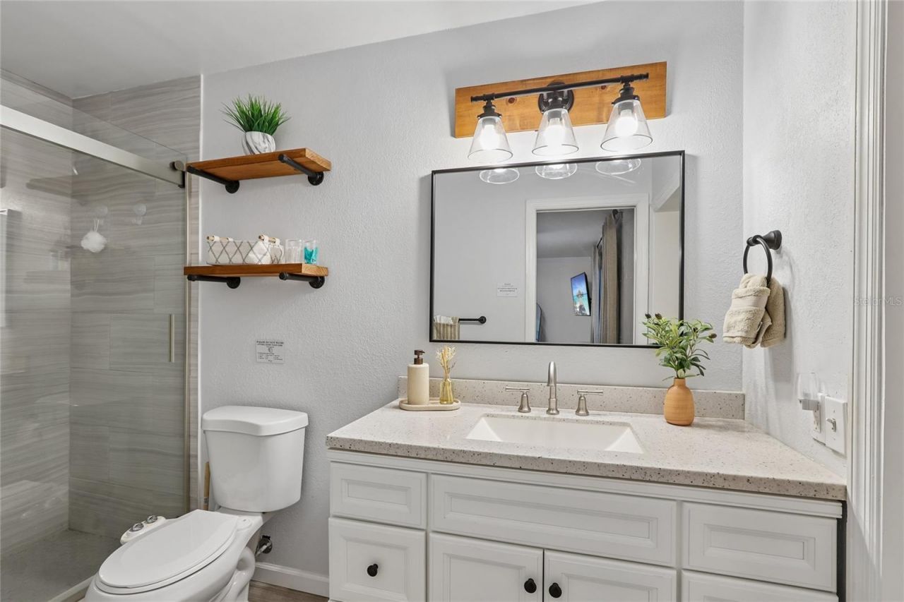 13914 84th Ter, Seminole, FL 33776 Photo