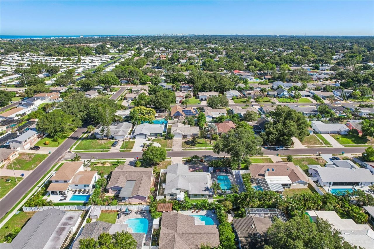 13914 84th Ter, Seminole, FL 33776 Photo