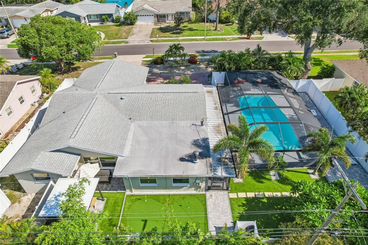13914 84th Ter, Seminole, FL 33776 Photo