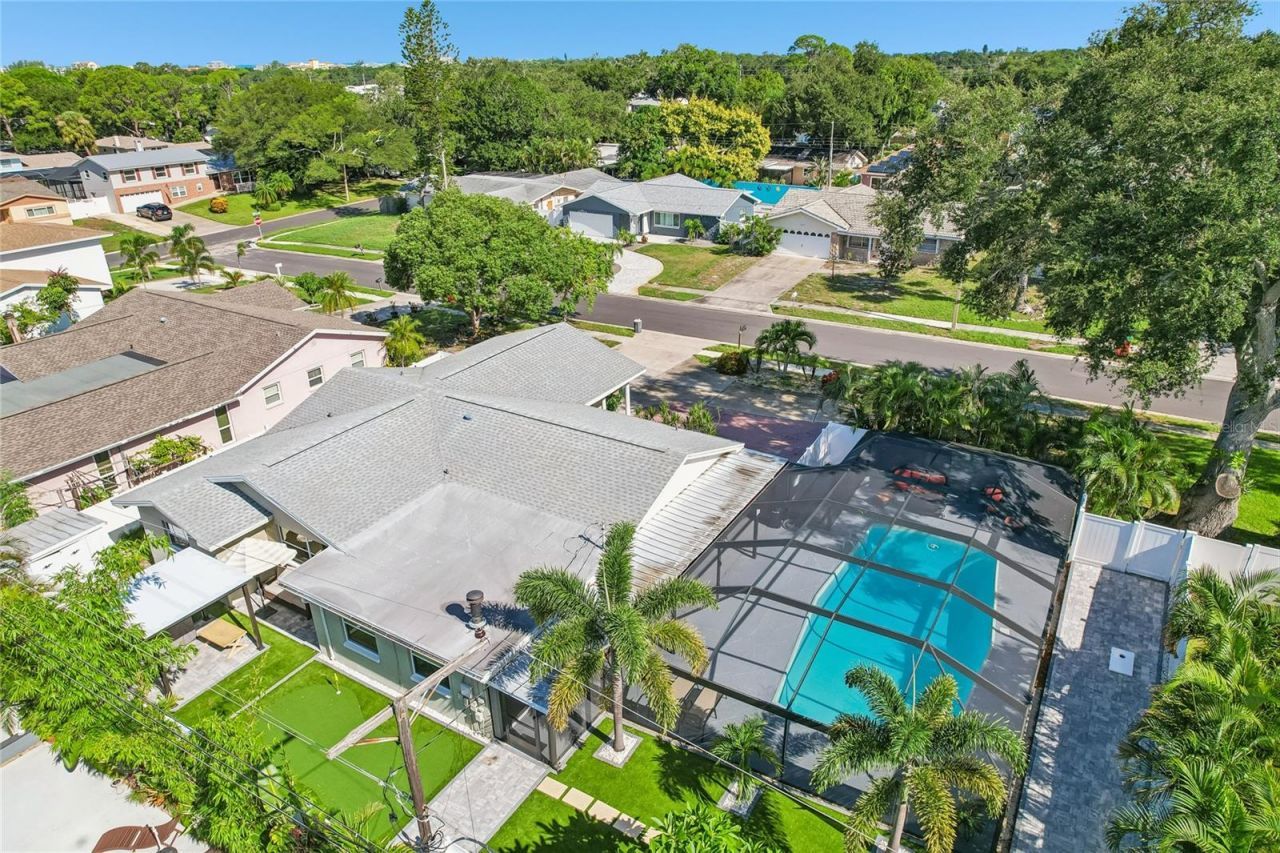 13914 84th Ter, Seminole, FL 33776 Photo
