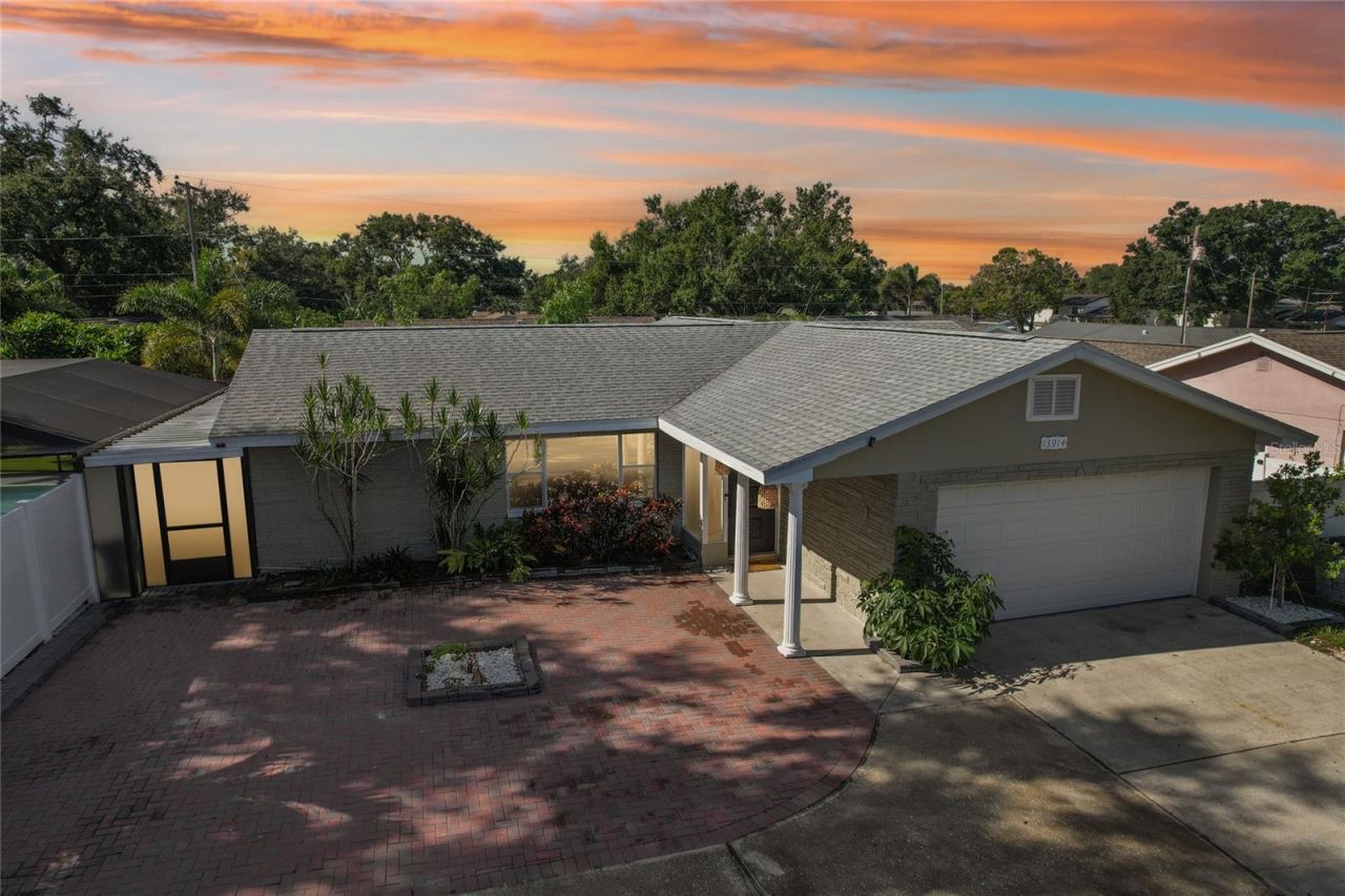 13914 84th Ter, Seminole, FL 33776 Photo