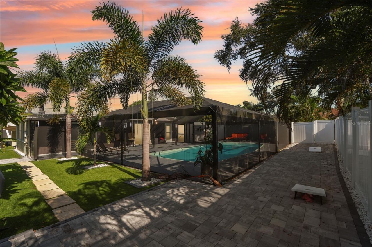 13914 84th Ter, Seminole, FL 33776 Photo