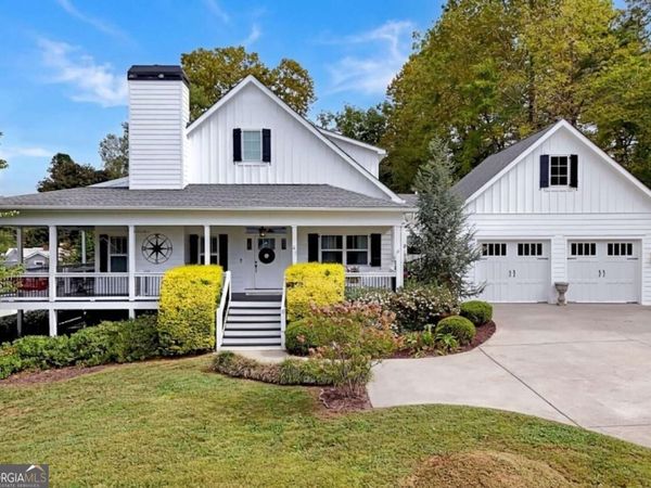 41 Hall Street, Blue Ridge, GA 30513