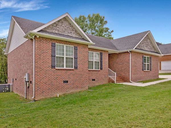 102 Bradford Way , Woodbury, TN 37190