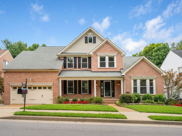 5208 Cochran Dr , Nashville, TN 37220