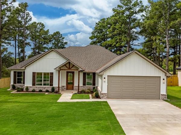12124 Pinecrest Drive, Flint, TX 75762