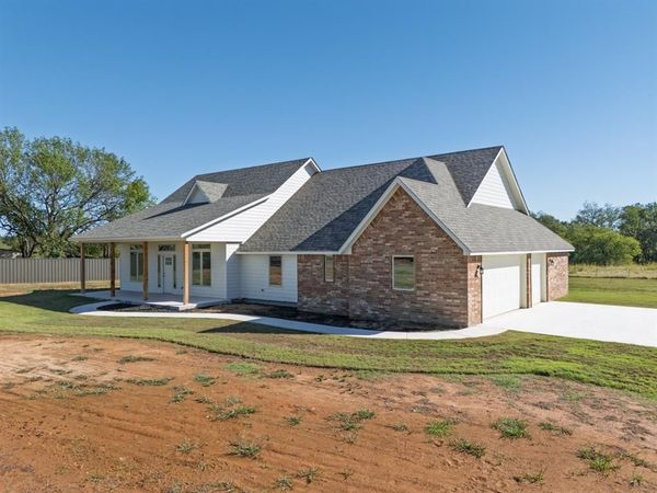9676 Bryan Road, Shawnee, OK 74804