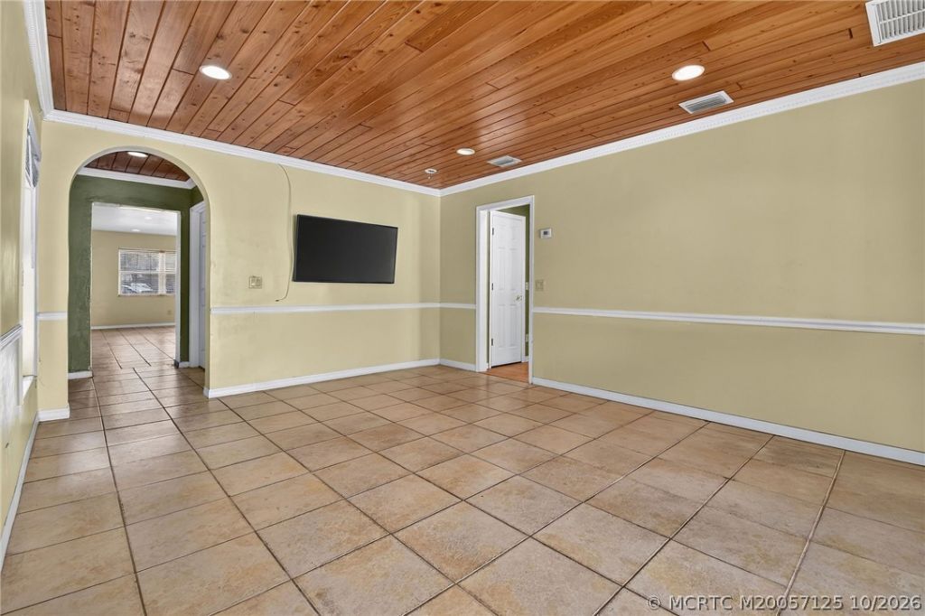 8331 SE Lundy Street, Hobe Sound, FL 33455 Photo